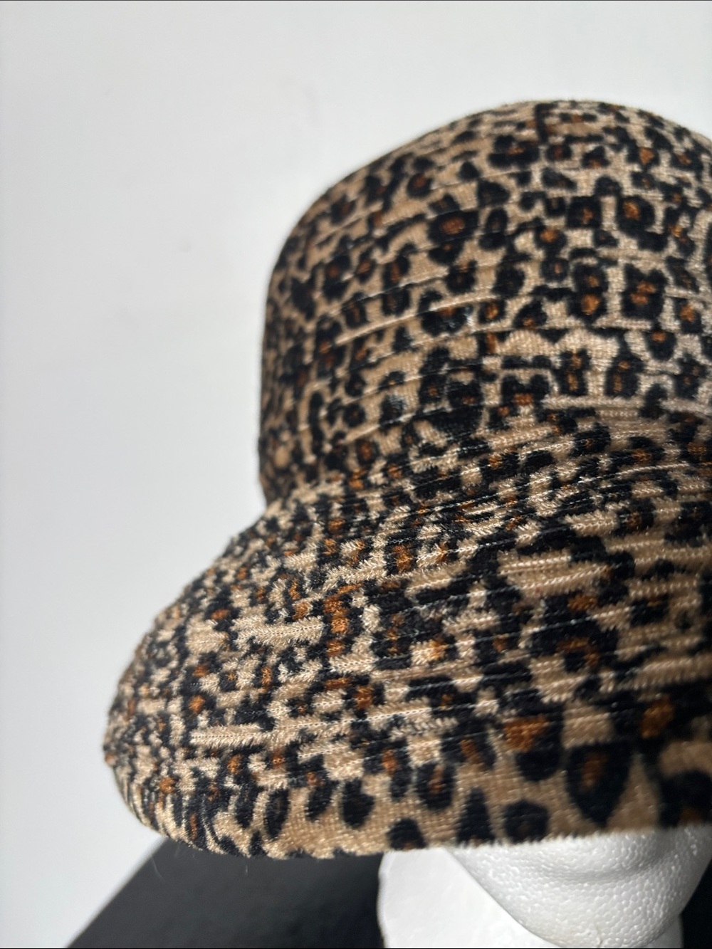 Y2K Leopard Print Bucket Hat - Vintage - Picture 3 of 4